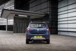 Dacia Sandero Stepway 2017 года (UK)